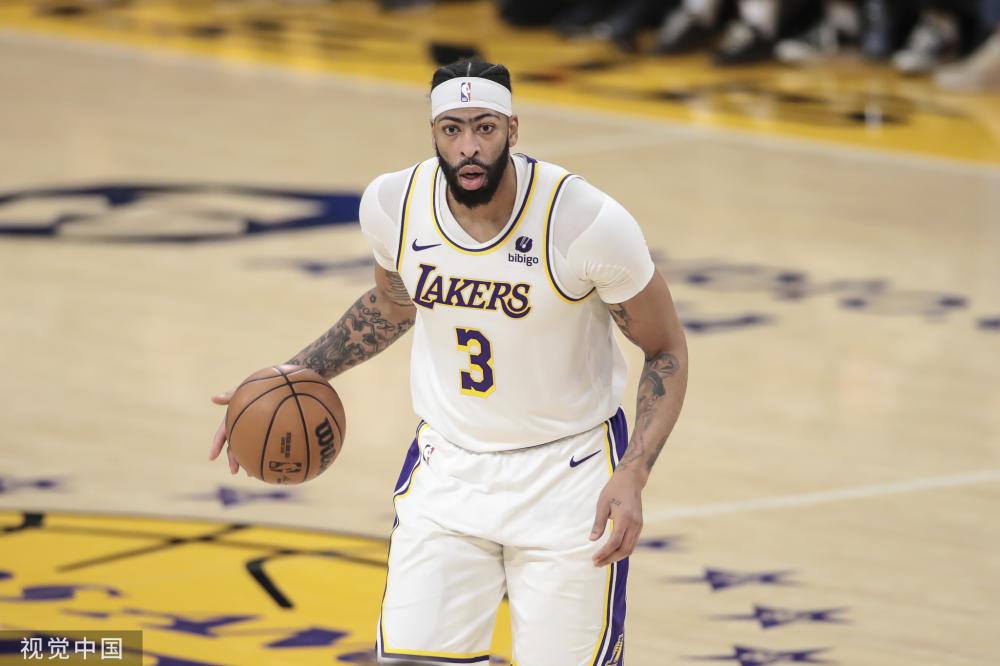 员中脱颖而 员中脱颖而