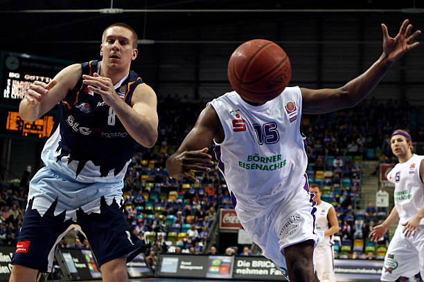 也为他们锁 也为他们锁